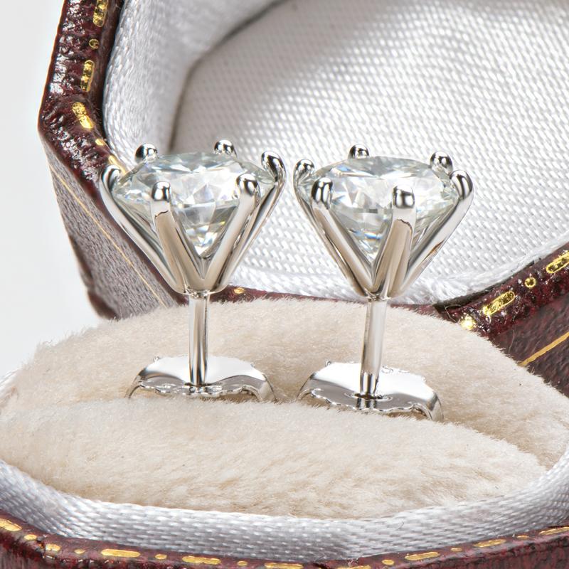 Yowting Round Cut Moissanite Diamond Classic Stud Earrings