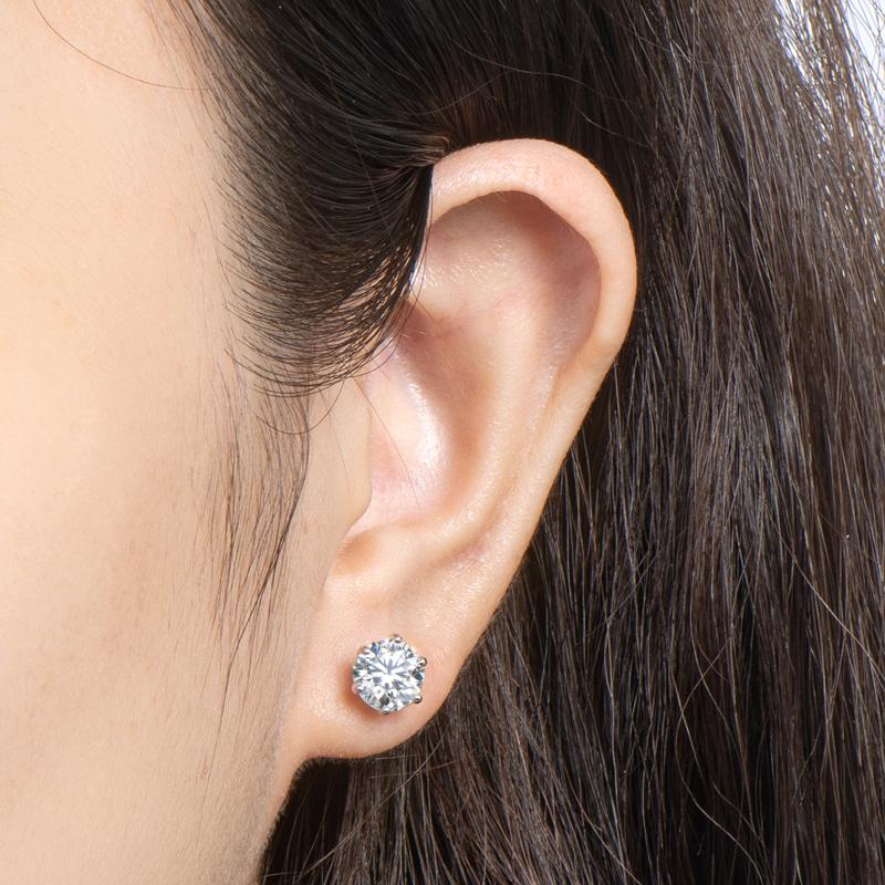Yowting Round Cut Moissanite Diamond Classic Stud Earrings
