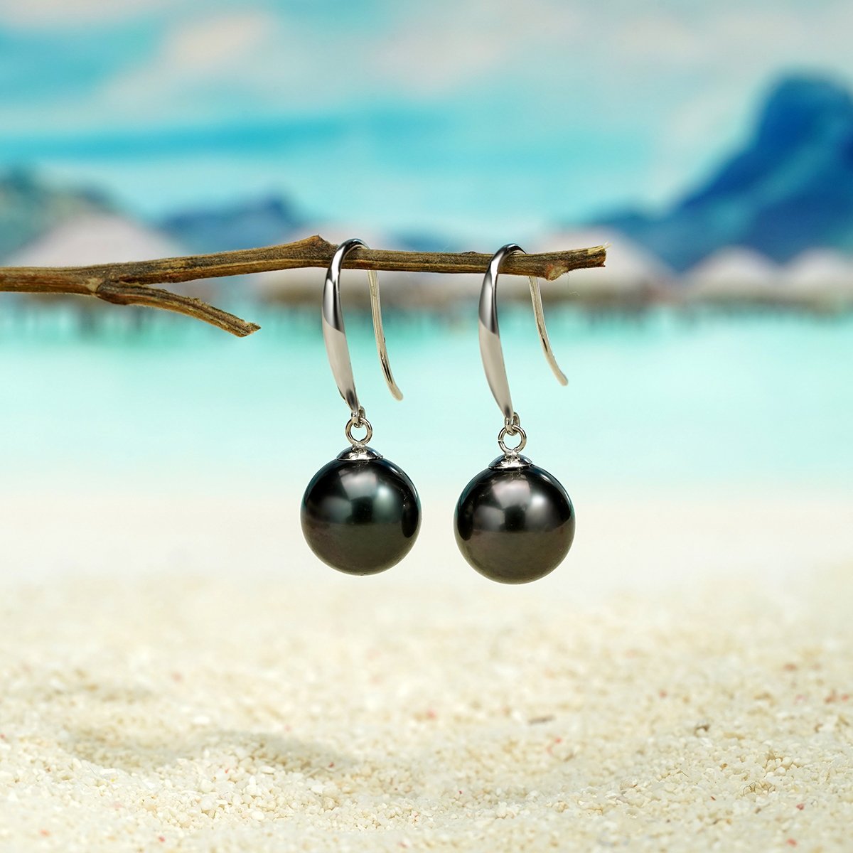 18K Gold Genuine Black Tahitian South Sea Cultured Pearl Hook Earring for Women
