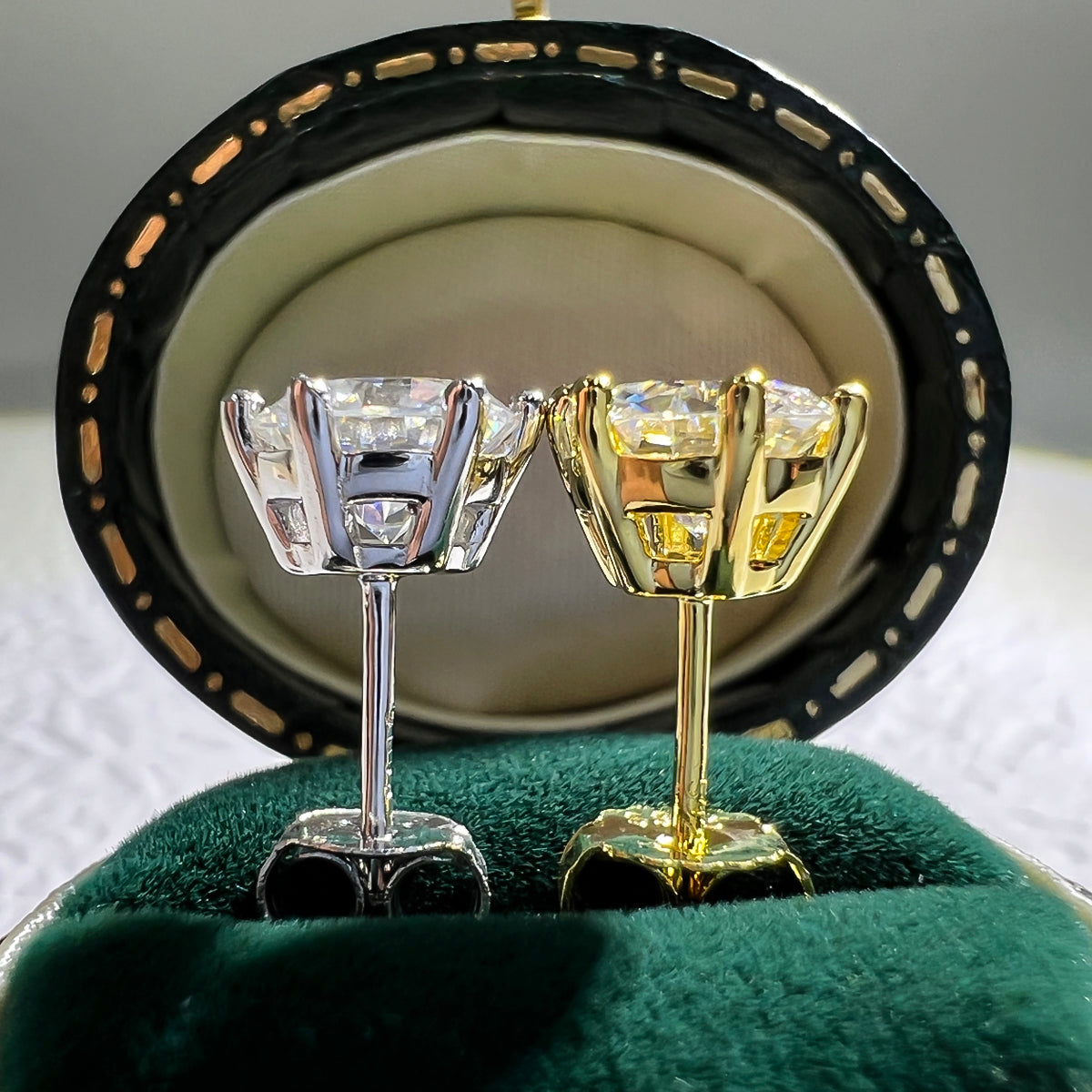 1.0CT/2.0CT/4.0CT D Color Moissanite Earrings 925 Sterling Silver Stud Earrings