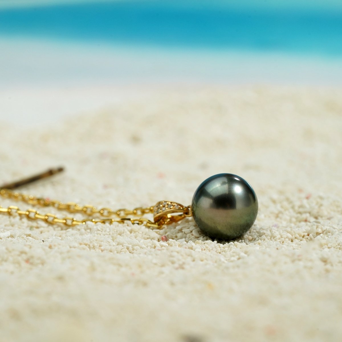 18K Real Diamond Natural Black Tahiti Pearl Necklace