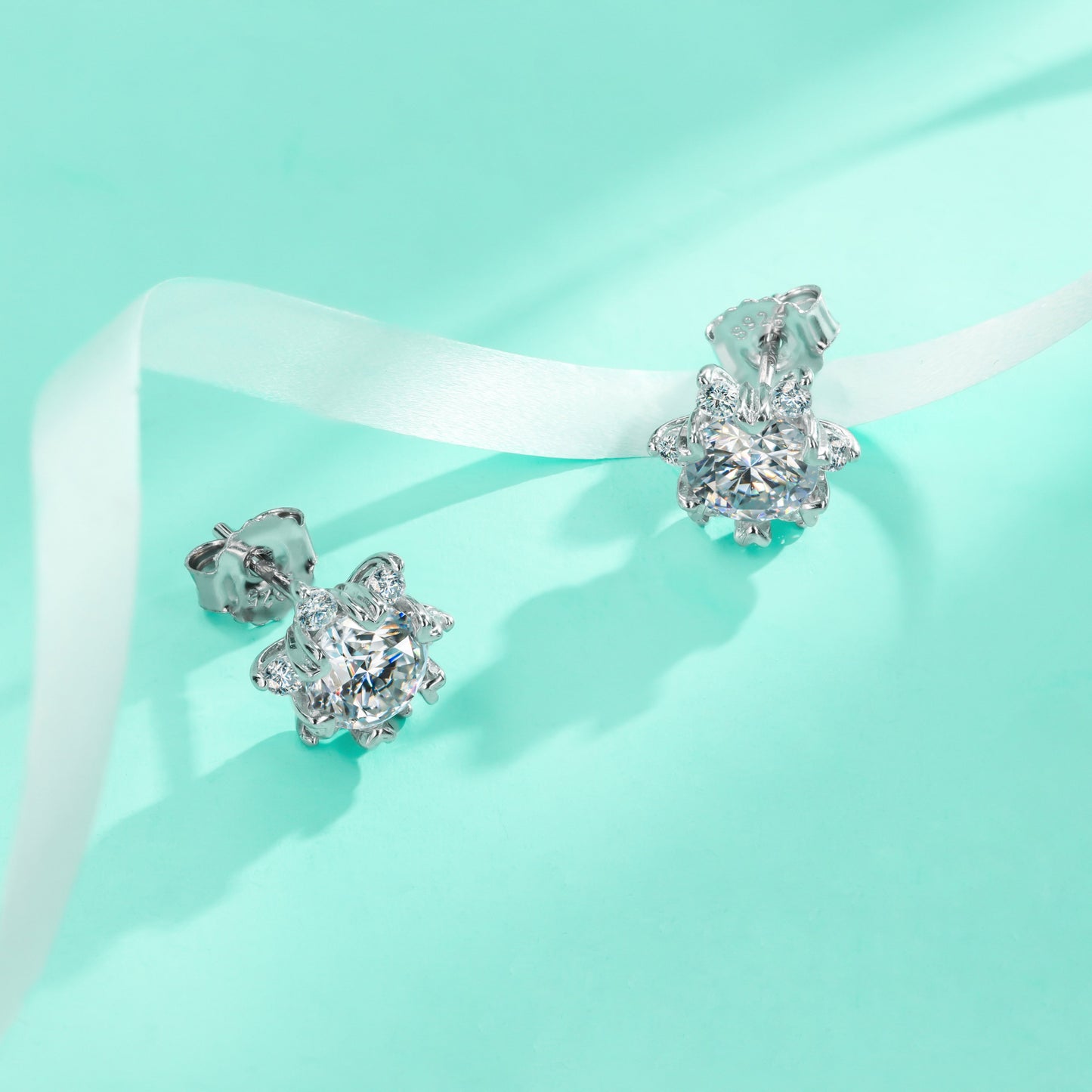 1.60CTTW D Color Moissanite 925 Sterling Silve  Snowflake Heart  Stud Earrings