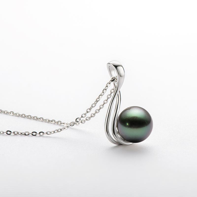 9.5-10mm Tahitian Cultured Black Pearl Pendant Necklace