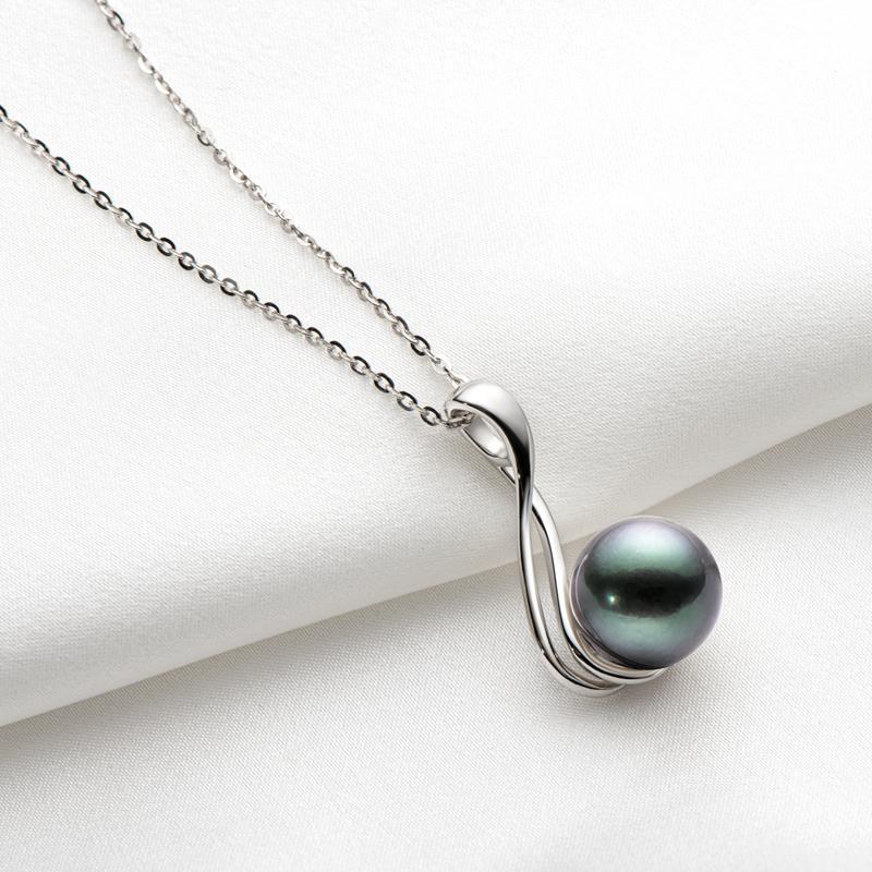 9.5-10mm Tahitian Cultured Black Pearl Pendant Necklace