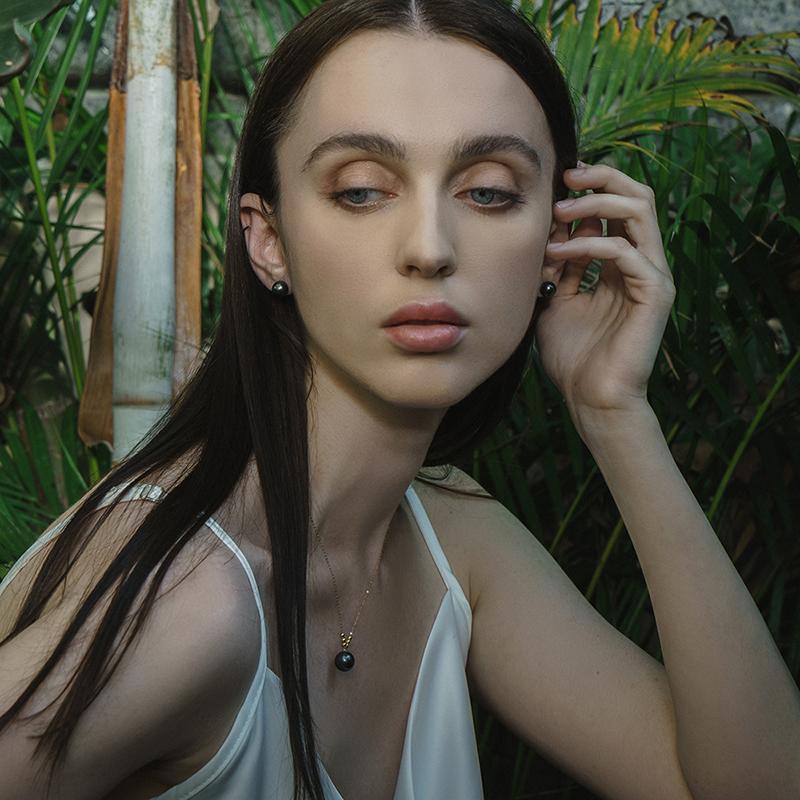 18K Gold Beads Black Tahitian Southsea Cultured Pearl Pendant Necklace