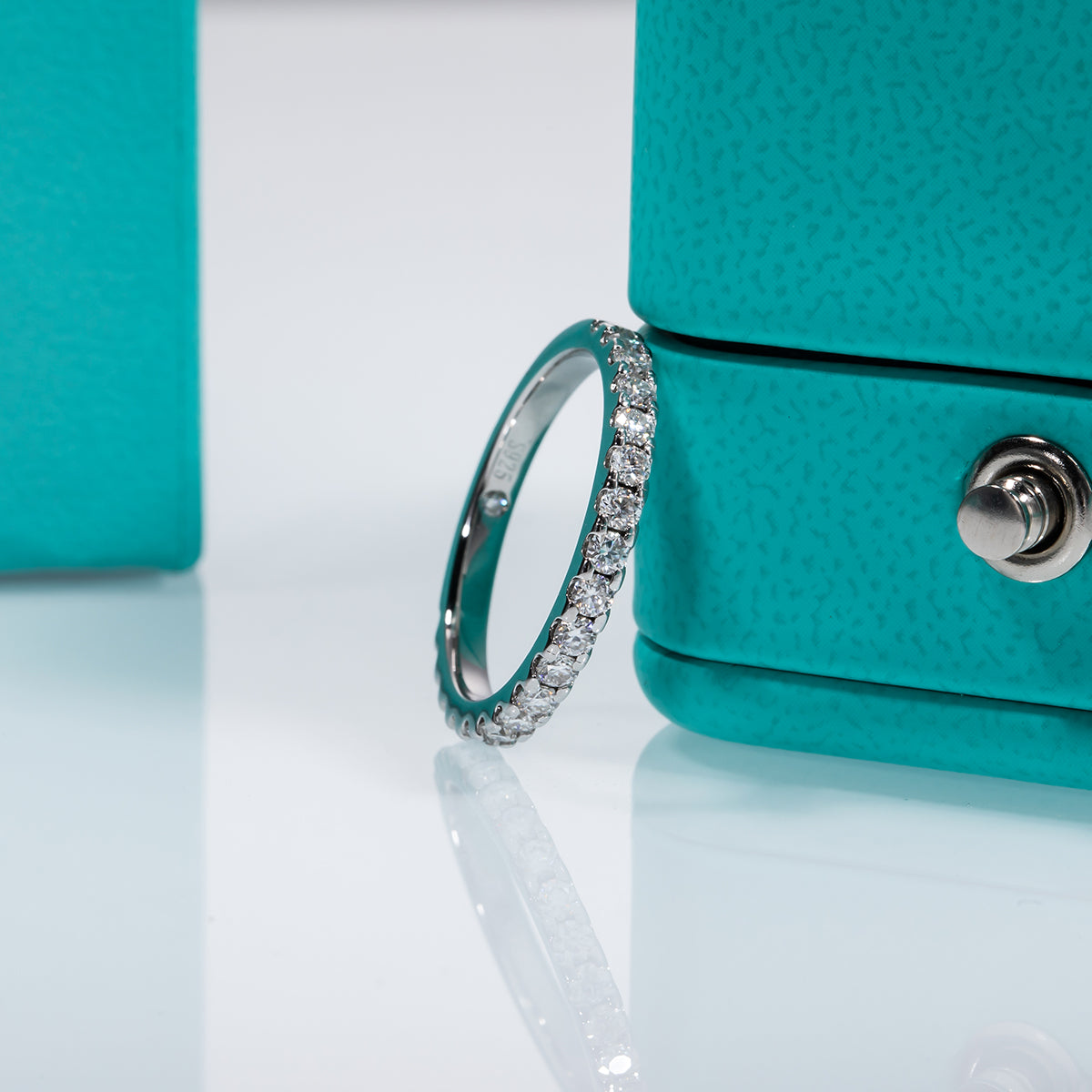 2MM D Color Moissanite Diamond Band Ring