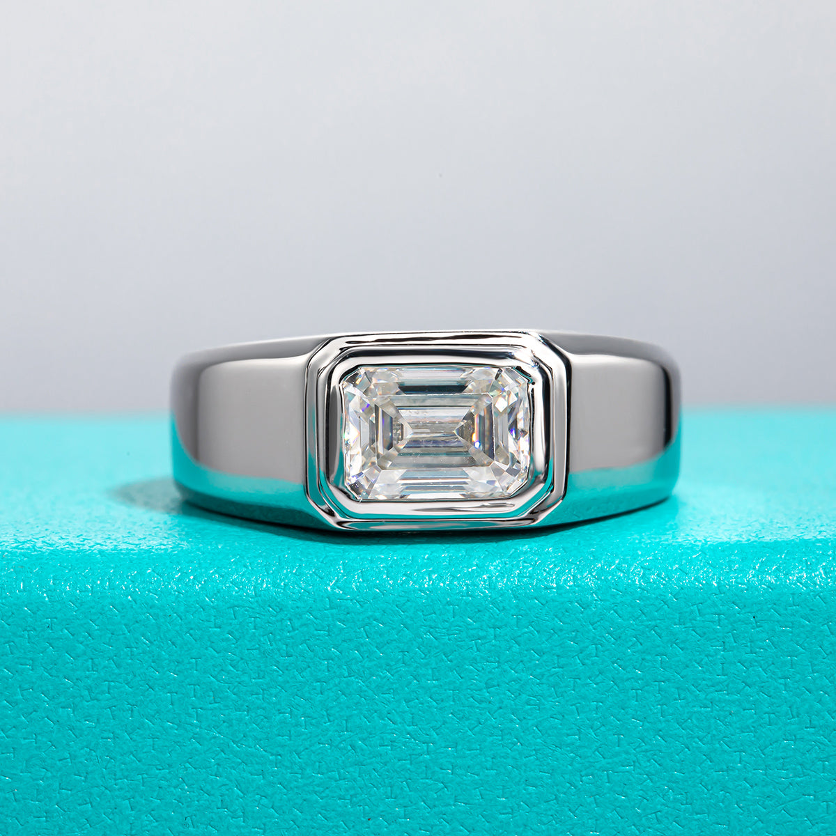 2CT Emerald Cut D Color Moissanite Men's Rings