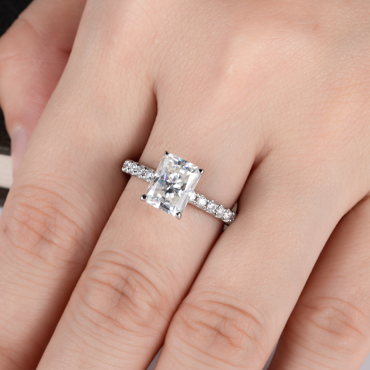 3CT Radiant Cut Moissanite Engagement Rings