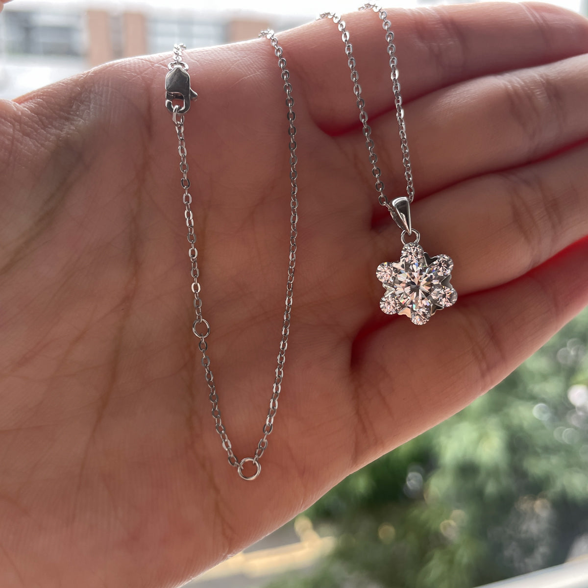 1.0CTTW D Color  Moissanite Flower Heart Pendant Necklace 925 Sterling Silver Necklace