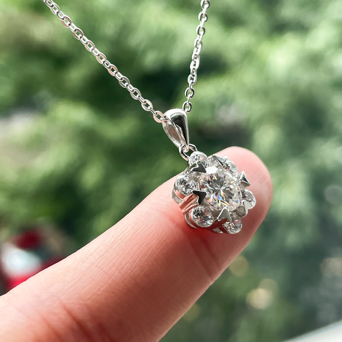 1.0CTTW D Color  Moissanite Flower Heart Pendant Necklace 925 Sterling Silver Necklace