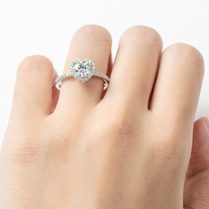 1.0CT Moissanite Heart Halo Engagement Rings