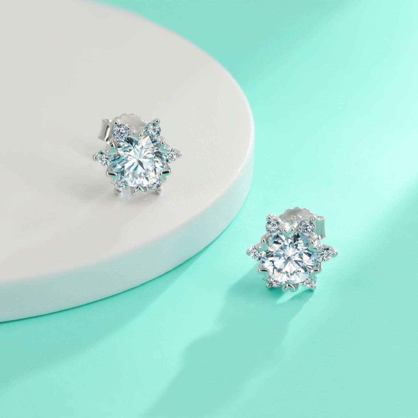 1.60CTTW D Color Moissanite 925 Sterling Silve  Snowflake Heart  Stud Earrings