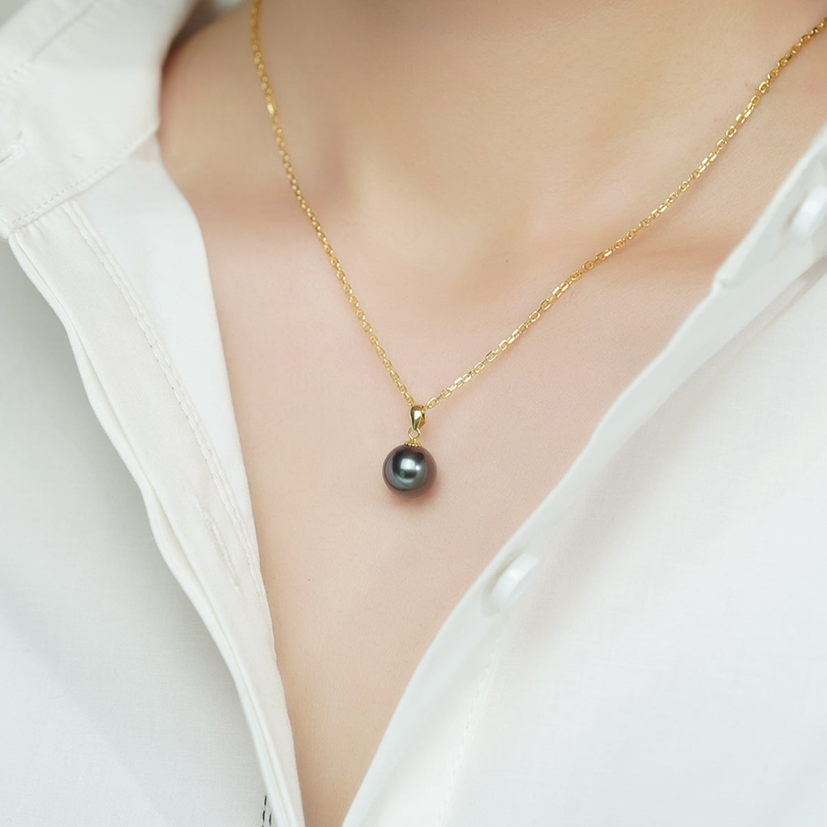 Yowting 18K Gold Natural Black Pearl Necklace