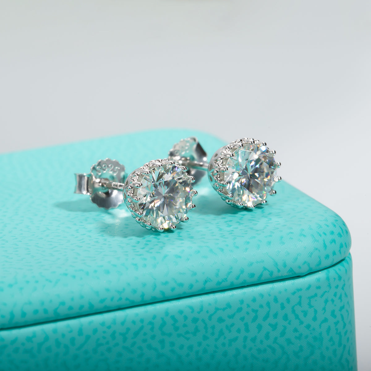 2.0CTTW D Color Moissanite 925 Sterling Silver Earrings