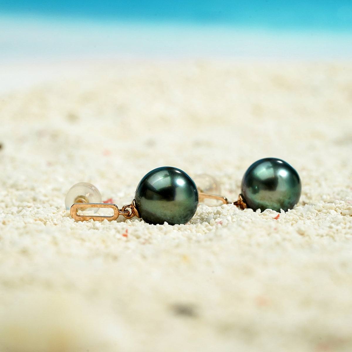 Yowting 18K Gold Tahitian Black Pearl Drop Earrings