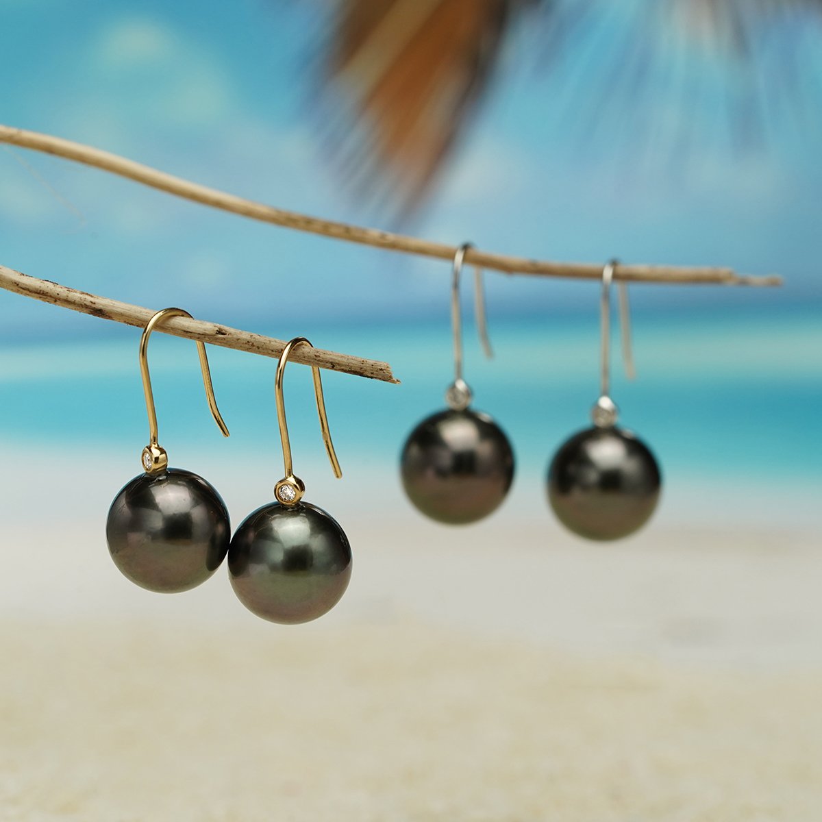 18K Gold Natural Tahitian Black Pearl Diamond Hook Earrings