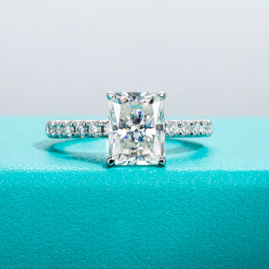 3CT Radiant Cut Moissanite Engagement Rings