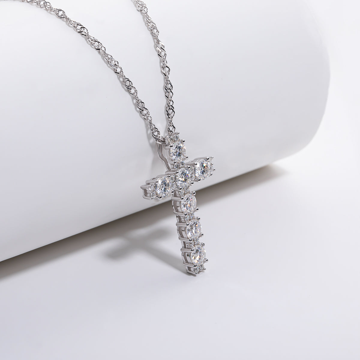 4MM 2.1 Carat D Color Moissanite Diamond Cross Pendant Necklace 925 Sterling Silver