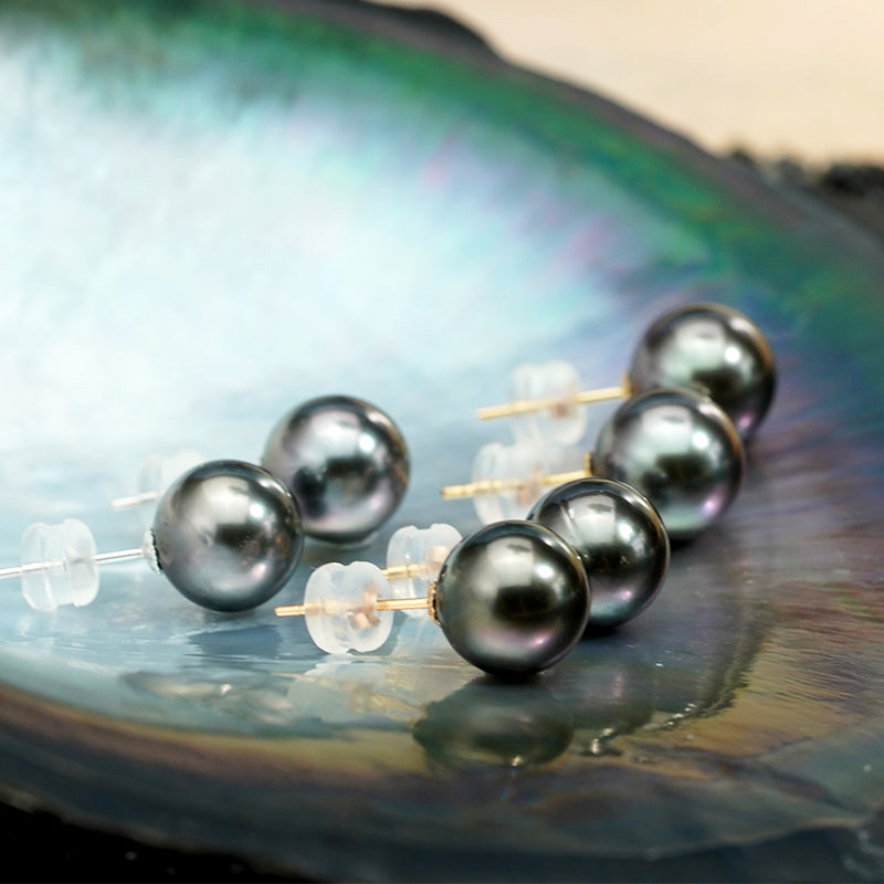 18K Gold Tahitian Natural Black Pearl Stud Earrings